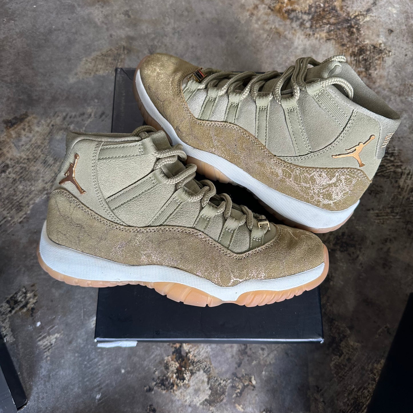 Jordan 11 Olive Stone Size 7.5w -6m TRUSTEDCLUB (HOU)