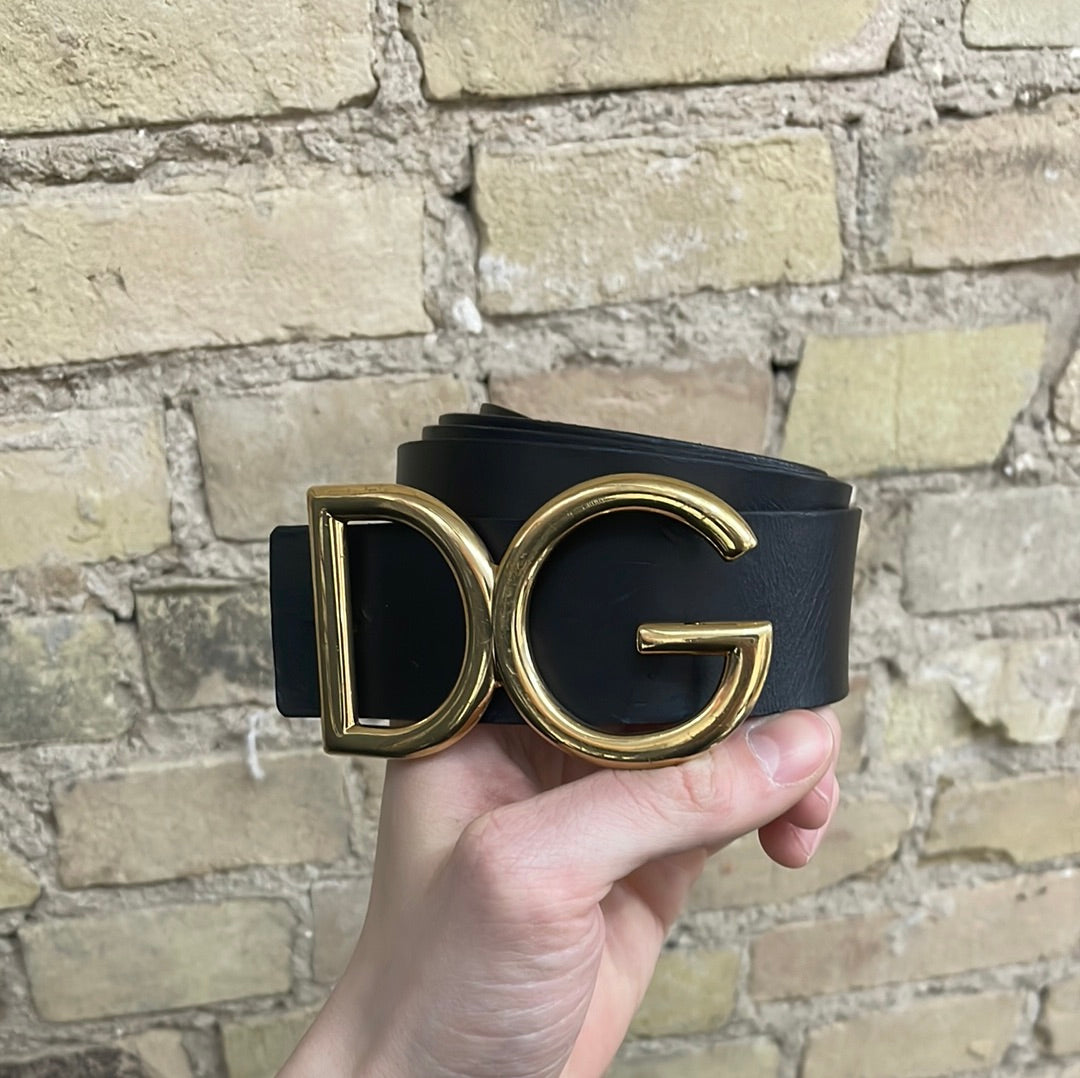 Dolce and Gabbana Gold Logo Buckle TRUSTEDCLUB (MKE)