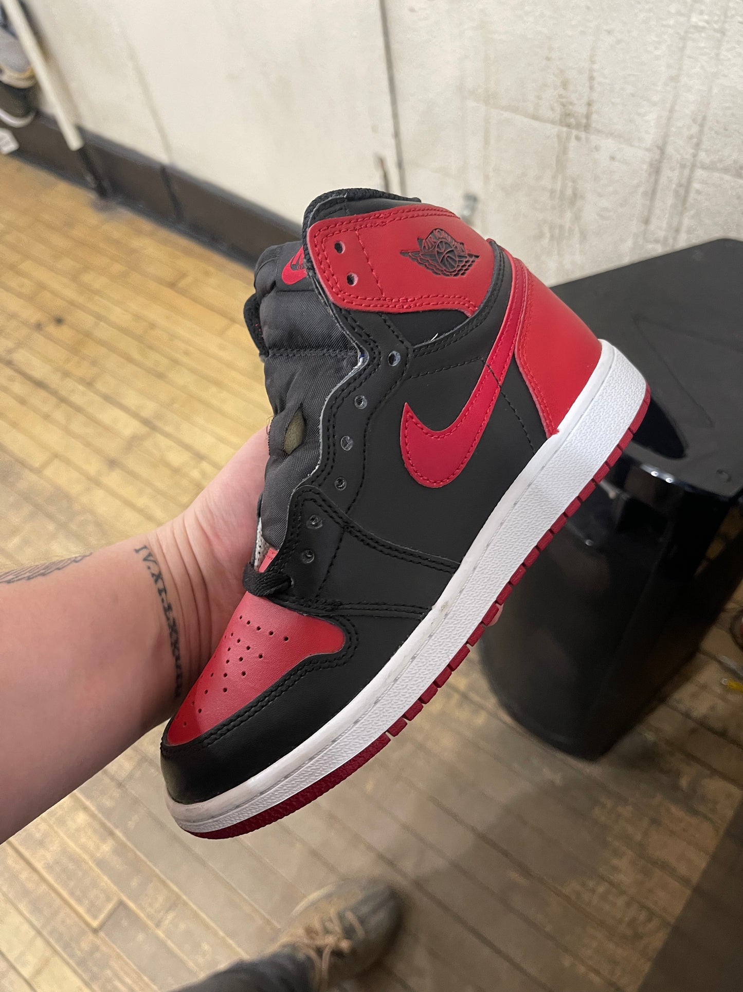 Jordan 1 Bred Size 4Y (MKE) TRUSTEDCLUB